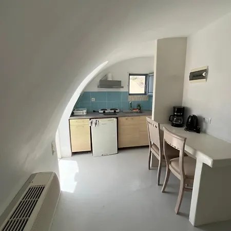 Aparthotel Leon Lux Perivolos (Santorini)