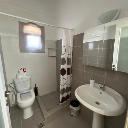 Aparthotel Leon Lux Perivolos (Santorini)