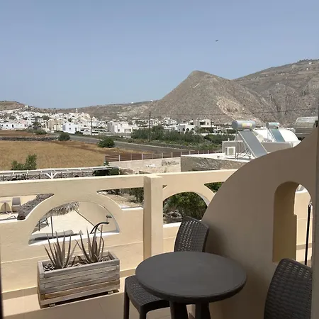 Leon Lux Aparthotel 3*