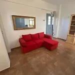 Leon Lux Периволос
