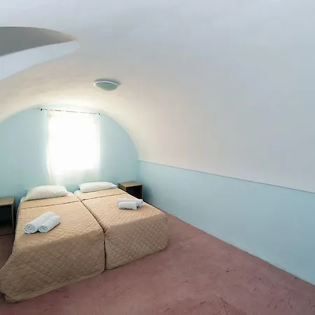Leon Lux Aparthotel