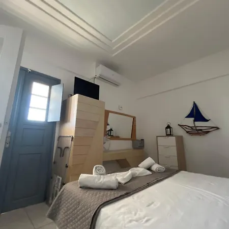 Aparthotel Leon Lux Perivolos (Santorini)