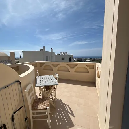 Aparthotel Leon Lux Perivolos (Santorini)