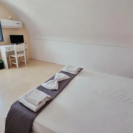 Aparthotel Leon Lux 3*