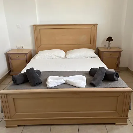 Aparthotel Leon Lux 3*