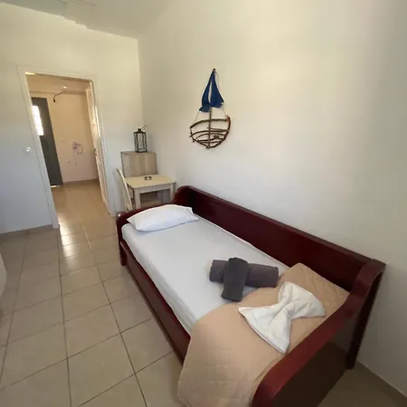Leon Lux Aparthotel Perivolos (Santorini)