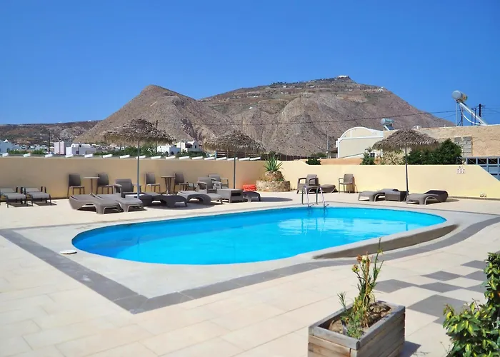 Leon Lux 3* Perivolos (Santorini)