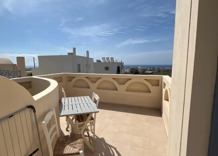 Aparthotel Leon Lux Perivolos (Santorini)