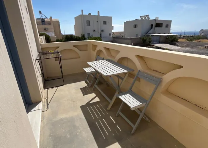 Aparthotel Leon Lux Perivolos (Santorini)