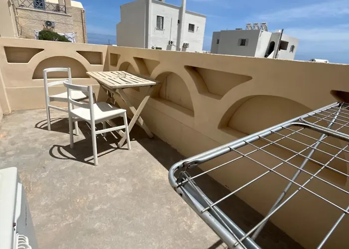 Leon Lux Aparthotel 3*