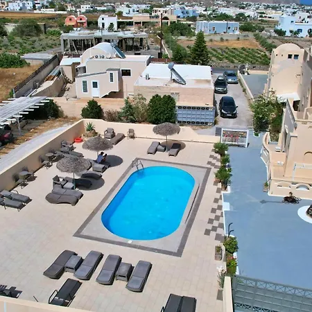 Leon Lux Perivolos (Santorini)