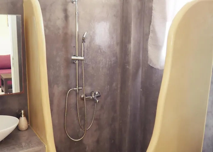 Aparthotel Leon Lux 3*