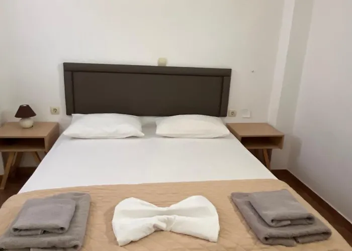 Aparthotel Leon Lux Perivolos (Santorini)