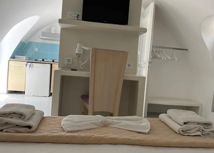 Leon Lux Aparthotel 3*